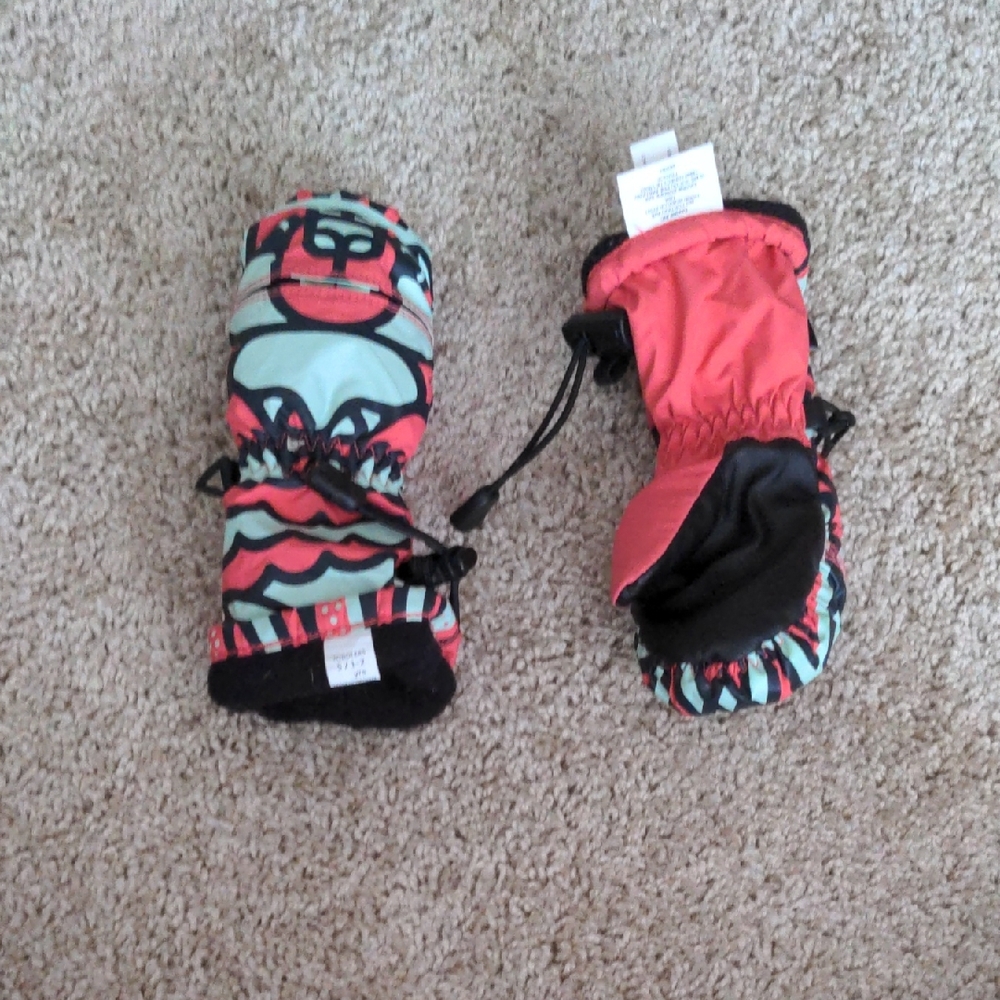Cat & Jack Red Black Kids Mittens Baby Size OS Winter Snow Gear Cozy